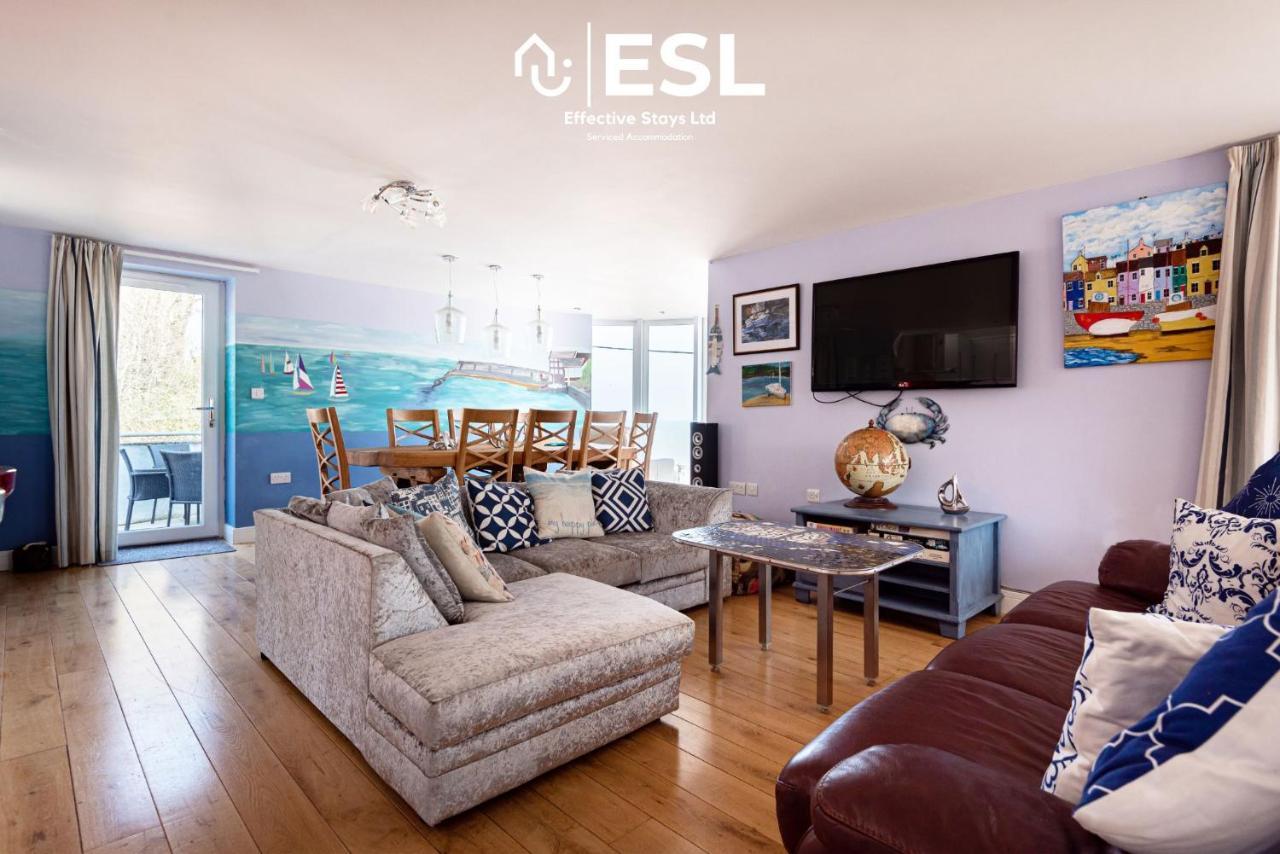 Beautiful En Suite 5 Bedroom Home With Sea Views Нюкий Екстериор снимка