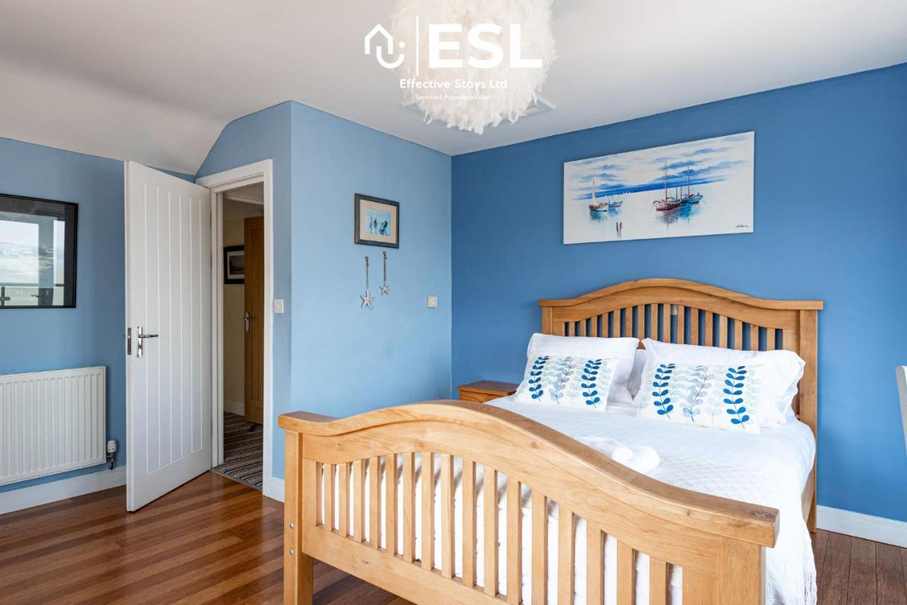 Beautiful En Suite 5 Bedroom Home With Sea Views Нюкий Екстериор снимка