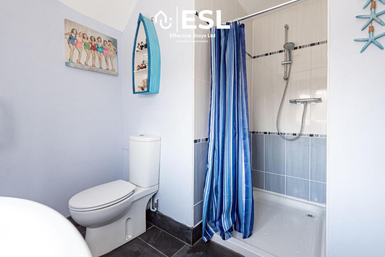 Beautiful En Suite 5 Bedroom Home With Sea Views Нюкий Екстериор снимка